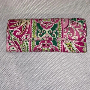 Vera Bradley women’s wallet retired pinwheel pink sleek pattern fabric